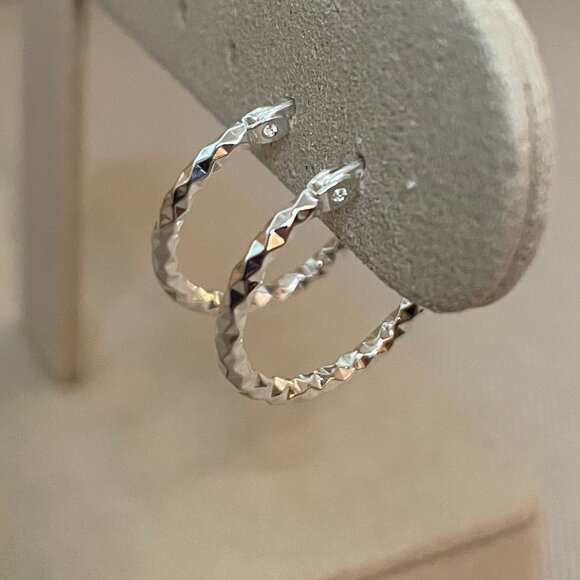 NWT Mini Sandra Diamond Cut Hoops 15mm // Sterling Silver - Picture 1 of 6